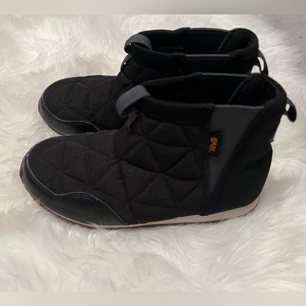 Teva slip on ankle boots